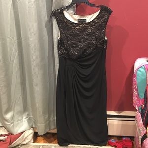 Very flattering Connected Apparel dress