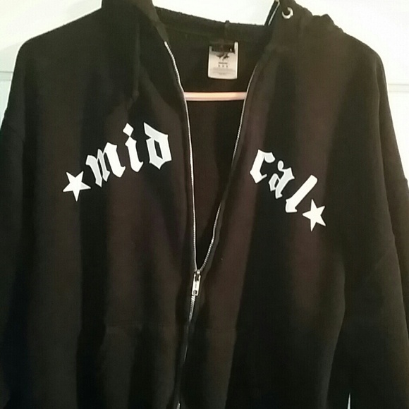 * Mid Cal Sk8ter zip-up Sweater * - Picture 2 of 4