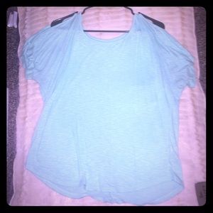 Shoulder cut out t-shirt