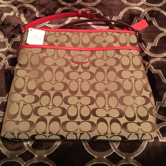 Coach Handbags - Coach Crossbody/Shoulder Bag