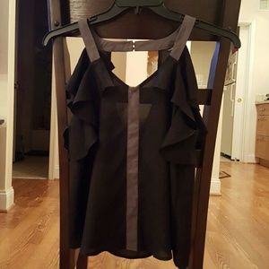 🎀 2 Cute Ruffles Shirts