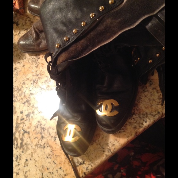 Vintage Chanel Combat Boots Sz 40 - Picture 3 of 4