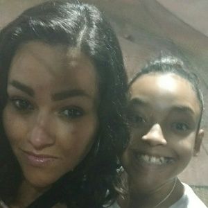 Meet your Posher, Crystal