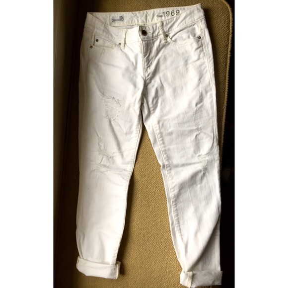 Gap 1969 White Boyfriend Jeans