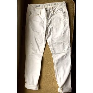 Gap 1969 White Boyfriend Jeans