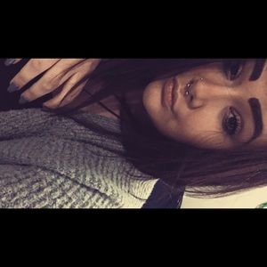Meet your Posher, Jasmine