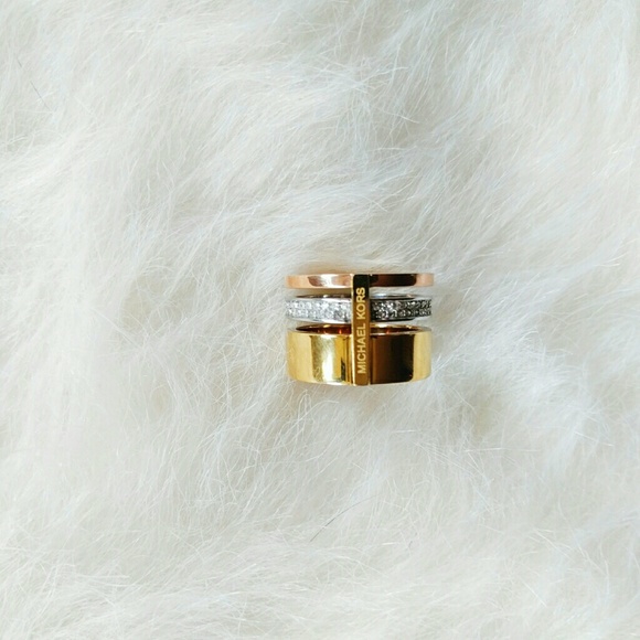 Michael Kors Jewelry - Michael Kors pave gold tone ring