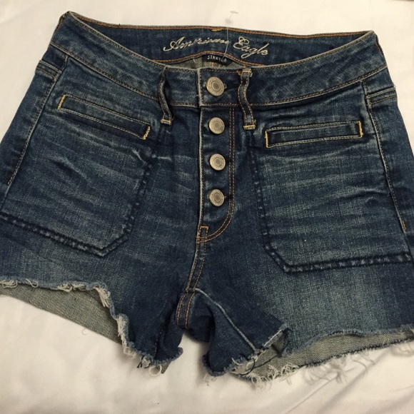 Button up AE high waisted shorts