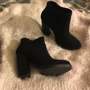 Ankle boots