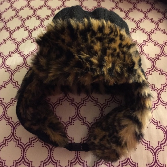 Warm hat - Picture 2 of 3