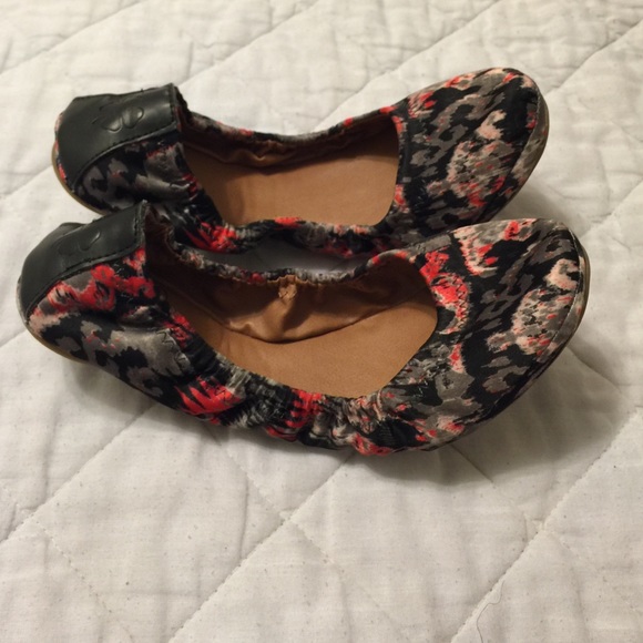 Black Flats with Red Specks 🎈