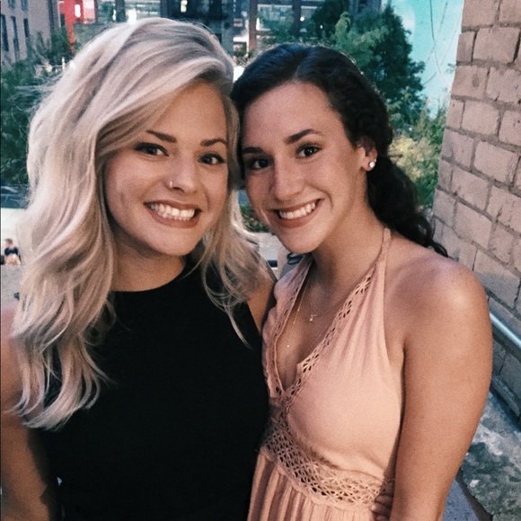 Meet your Posher, Mariah - Picture 2 of 8