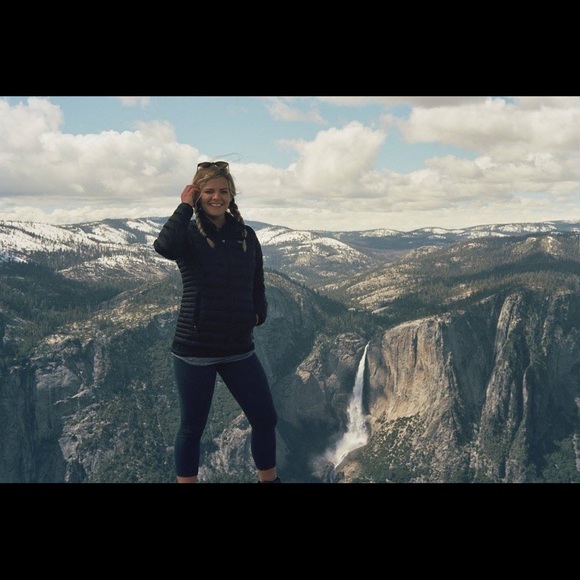 Meet your Posher, Mariah - Picture 5 of 8