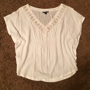 HOLD Beautiful white blouse with lace v neck