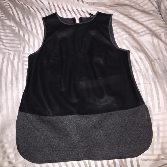 Sleevless Faux black Leather top