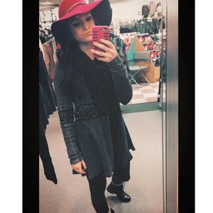 Meet your Posher, Hannah grace