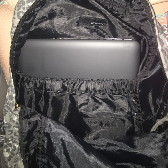 O'Neill Backpack - Picture 4 of 4