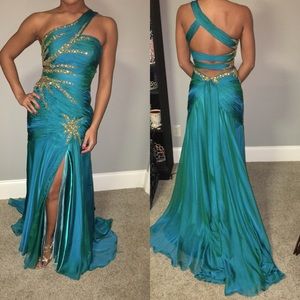 Prom, Formal, or Pageant dress