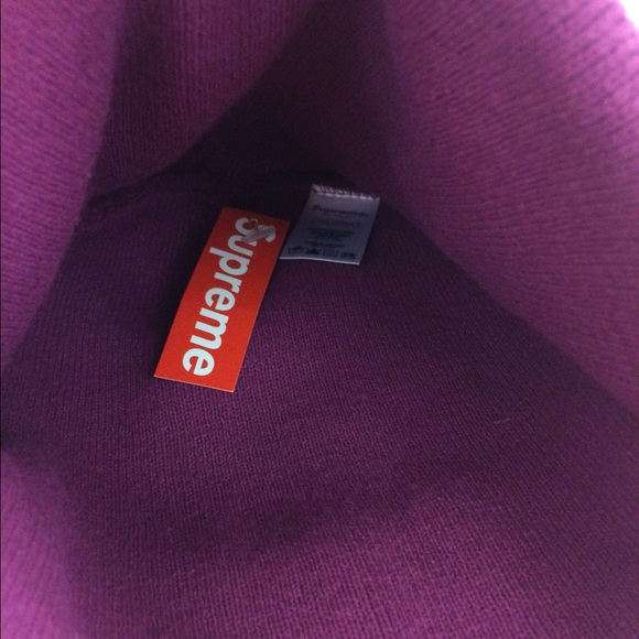NWT Supreme Beanie - Picture 2 of 2