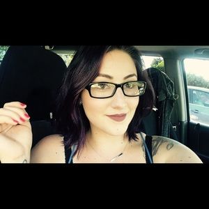 welcome to my closet :)