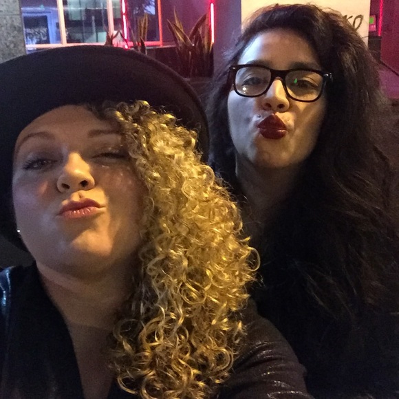 Meet your Posher, Ashley