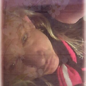 Meet your Posher, Denise