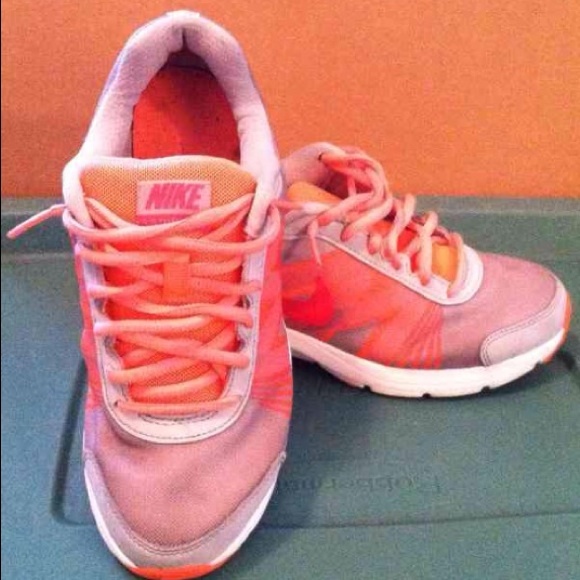 NIKE FUTURUN 2