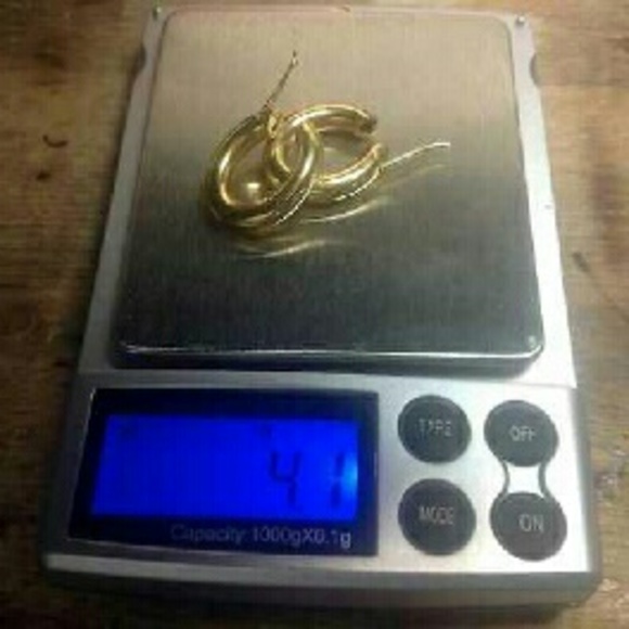 4.1 Grams 14k yellow gold scrap or wear Pay Pal - Picture 1 of 1