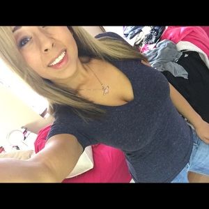 Meet your Posher, Alysia