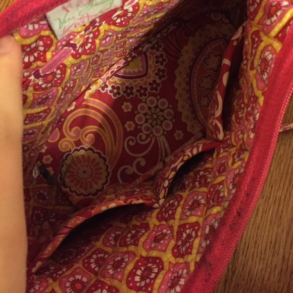 Raspberry Fizz Vera Bradley Hand Bag - Picture 2 of 2