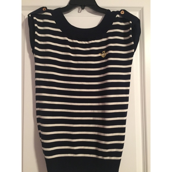Navy & White Sleeveless Sweater