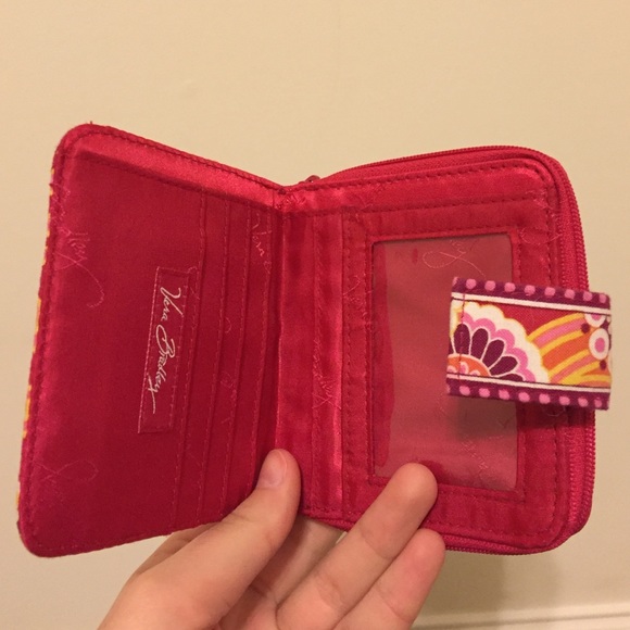 Raspberry Fizz Vera Bradley Wallet - Picture 2 of 2