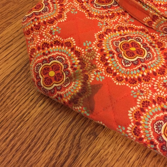 Vera Bradley Tote - Picture 2 of 3