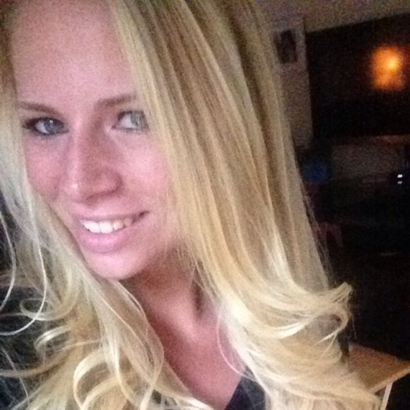 Meet your Posher, Kerri - Picture 2 of 2