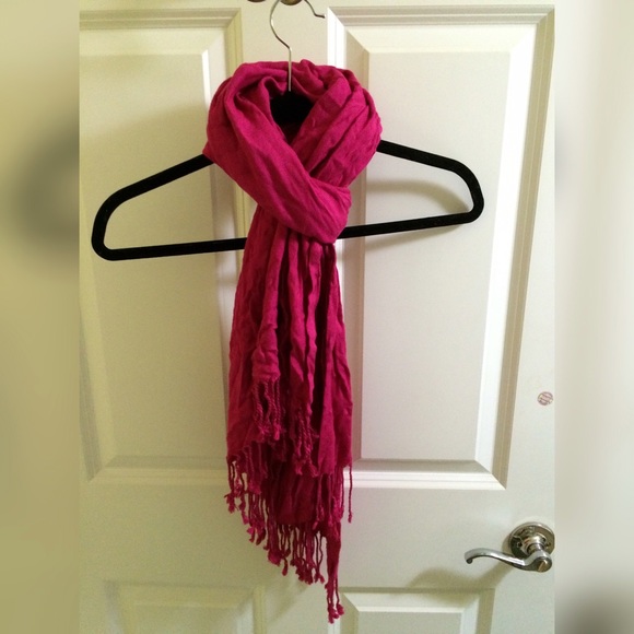 Fuchsia scarf