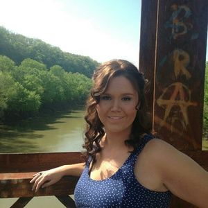 Meet your Posher, Amelia