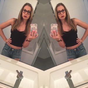 Meet your Posher, Brenna