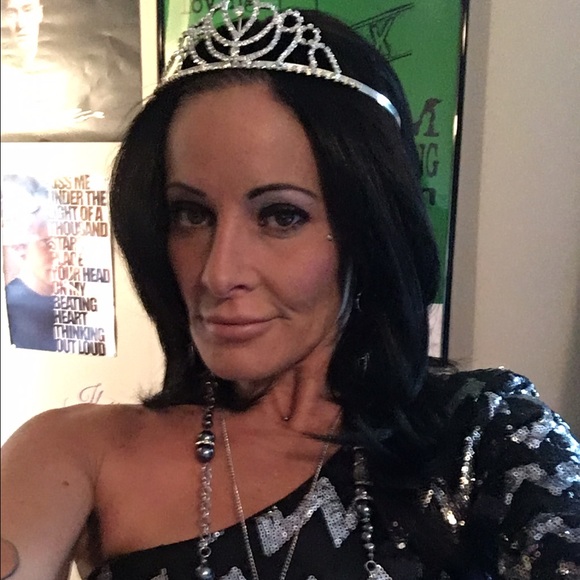 Meet your posher. I prof model. 2016 title winner - Picture 4 of 4