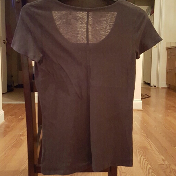 π Simple Tee - Picture 3 of 3