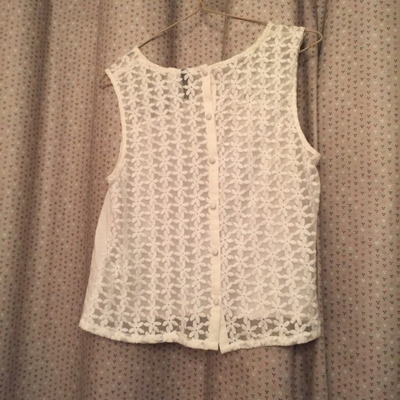 H&M white daisy lace crop top size 6