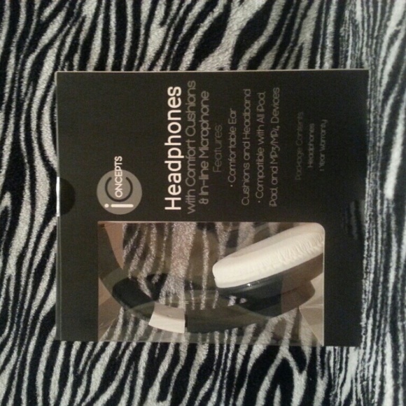 Stylish headphones/in-line mic/cushioned