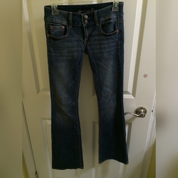 American Eagle Flared blue jeans