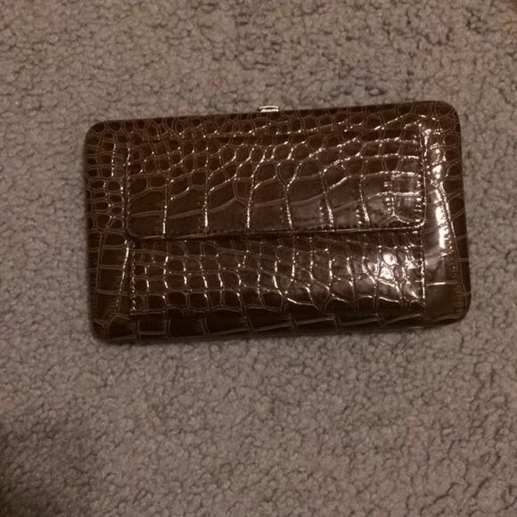 brown wallet