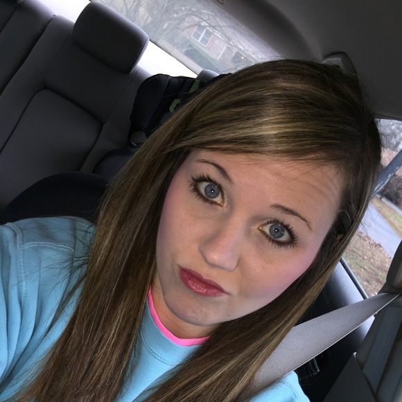 Meet your Posher, Kayce