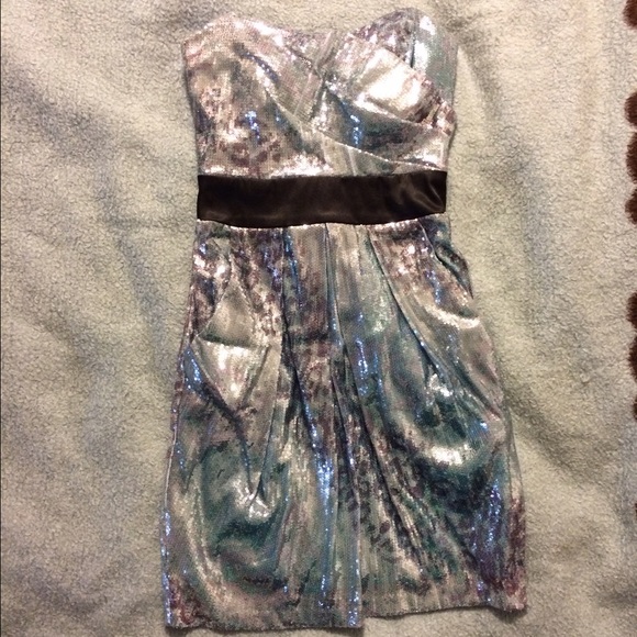 B Darlin sequence dress - Picture 2 of 2