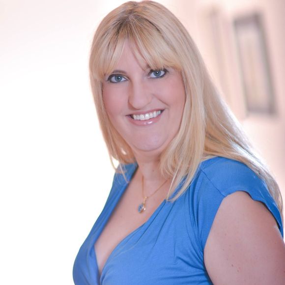 Meet your Posher, Gina