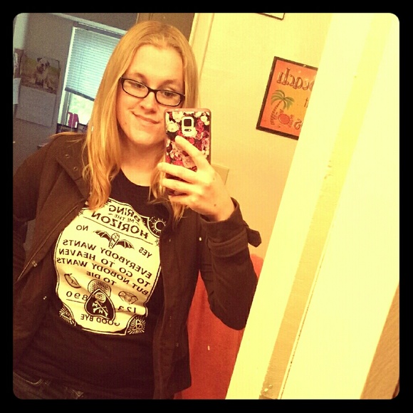 Meet your Posher, Marie - Picture 1 of 3