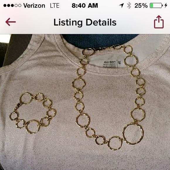 Haute costume jewelry! Love the circle design!