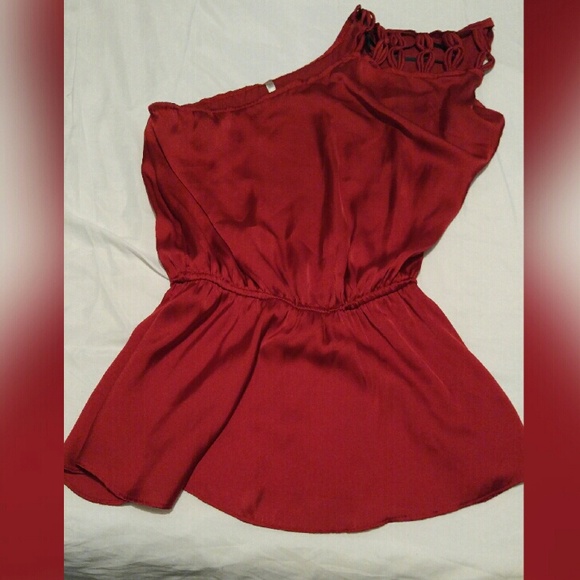 One side shoulder satan blouse