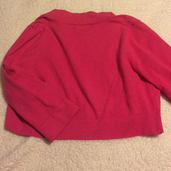 •SOLD• Pink Cropped Shawl/Cover Up •SOLD• - Picture 2 of 4